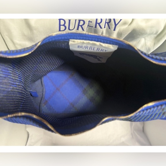 Burberry Medium Duffle Bag Handbag Knit knight color authentic luxe blue gold - Picture 13 of 16